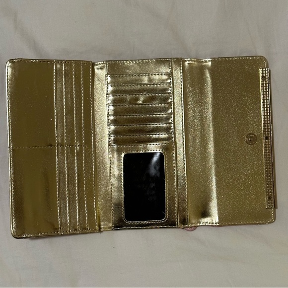 STEVE MADDEN BLUSH WILD FLOWERS DESIGN WALLET - Picture 3 of 15